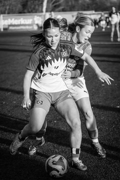 Bild 25 - wBJ Hamburger SV - Holstein Kiel : Ergebnis: 8:0